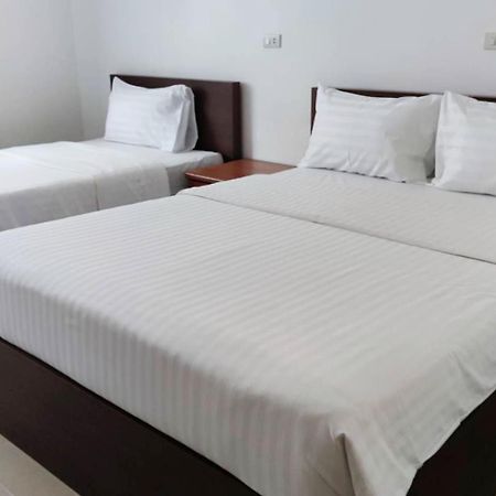 Atlas Bangkok Hotel Екстер'єр фото