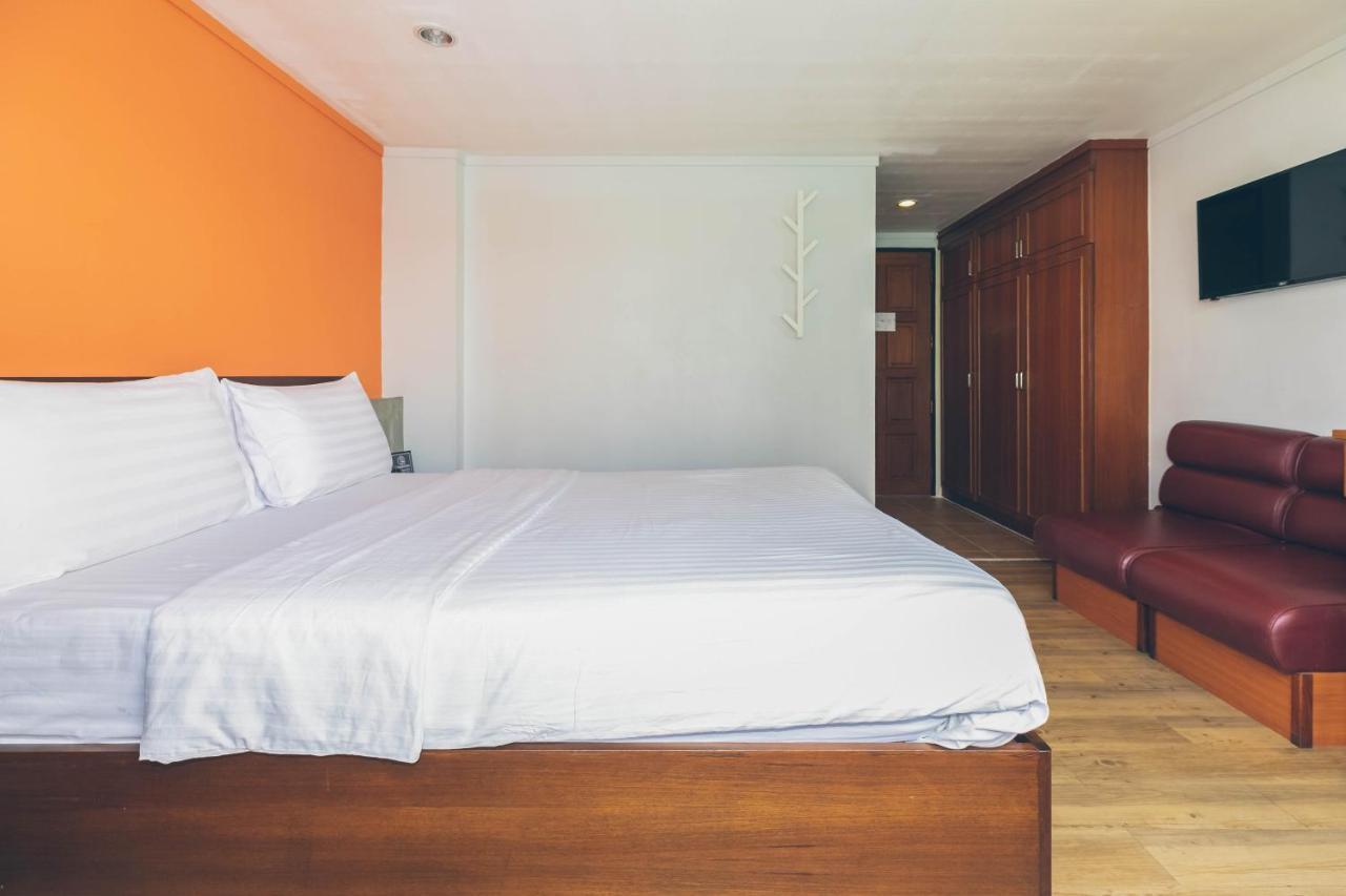 Atlas Bangkok Hotel Екстер'єр фото