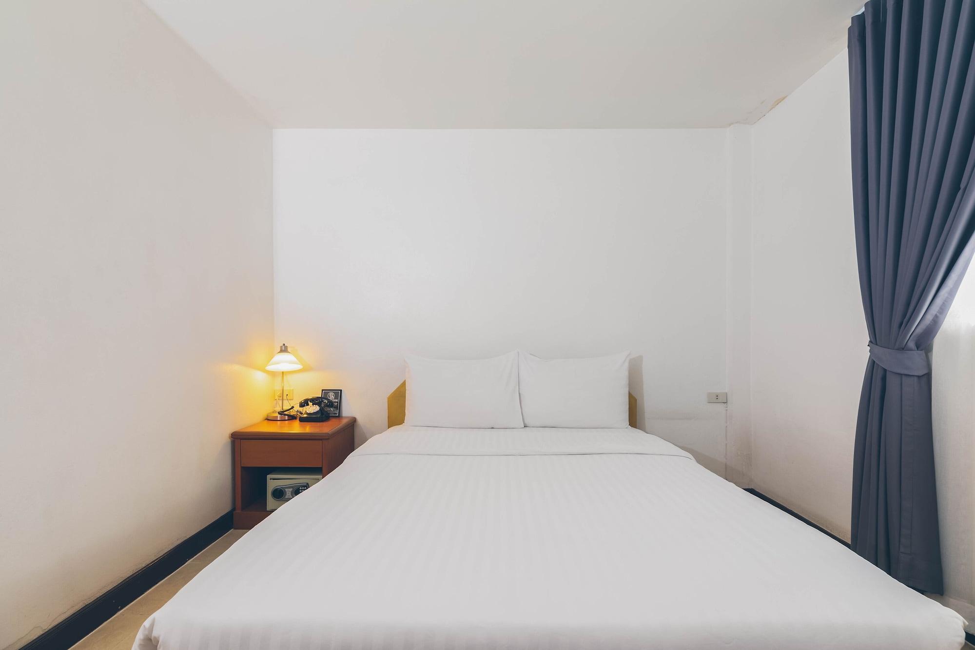 Atlas Bangkok Hotel Екстер'єр фото