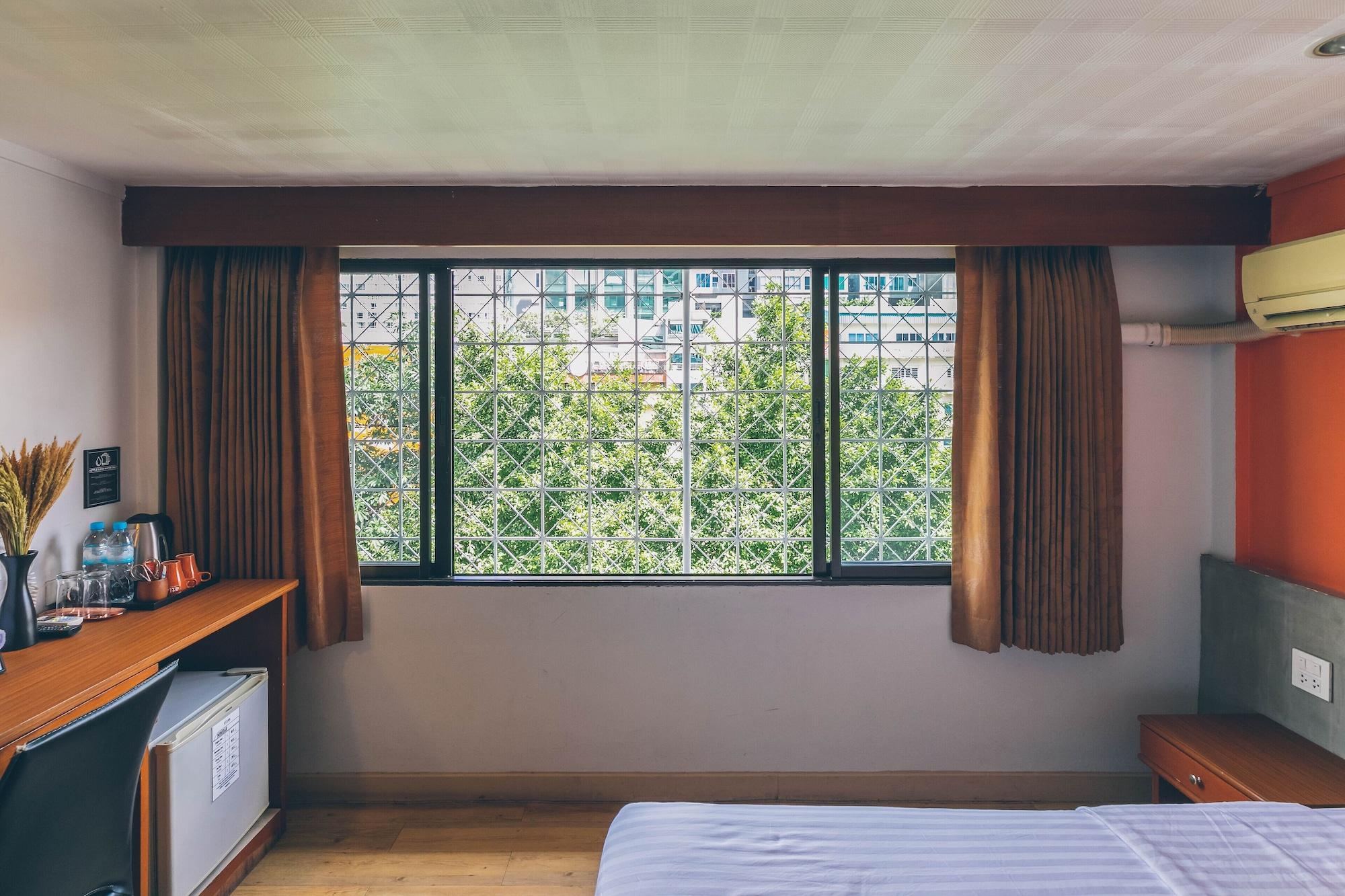 Atlas Bangkok Hotel Екстер'єр фото