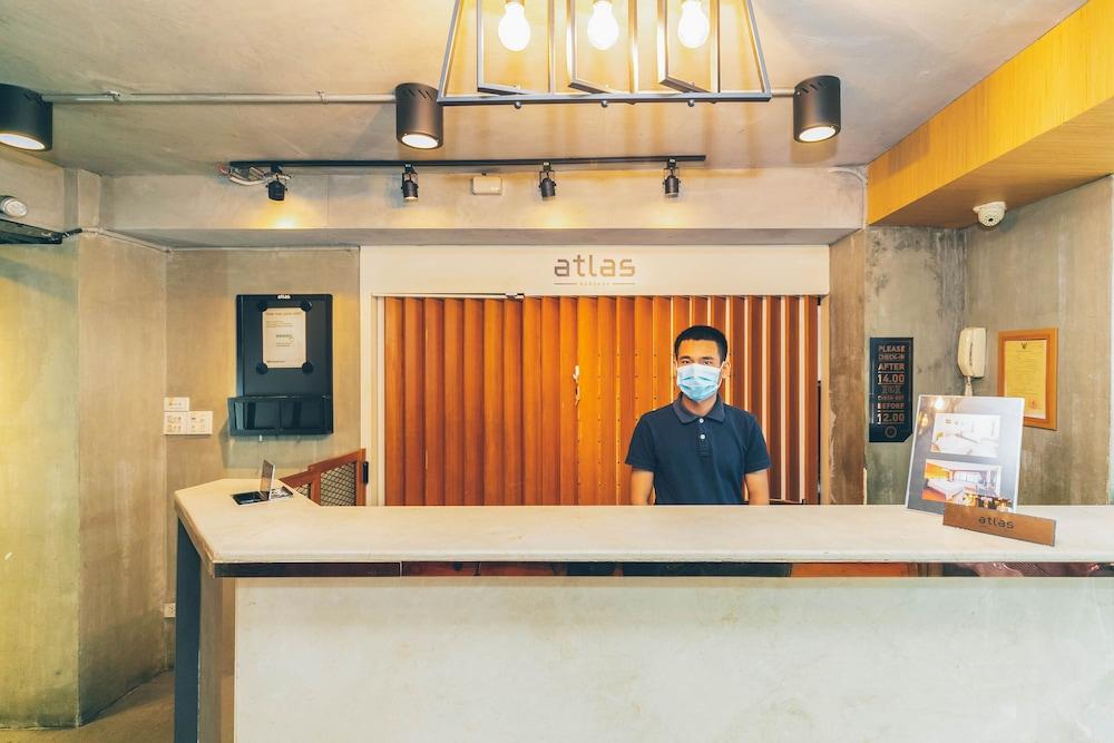 Atlas Bangkok Hotel Екстер'єр фото