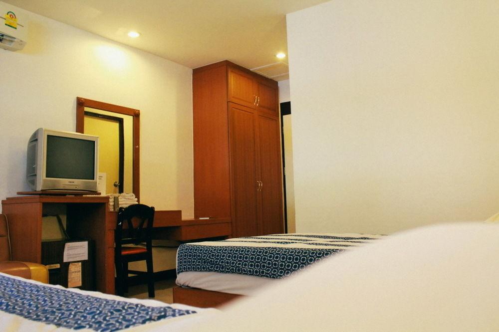 Atlas Bangkok Hotel Екстер'єр фото