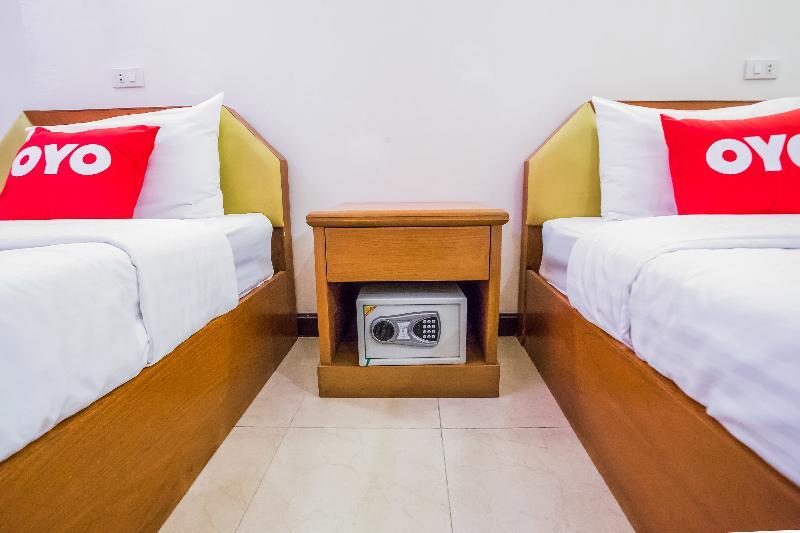Atlas Bangkok Hotel Екстер'єр фото
